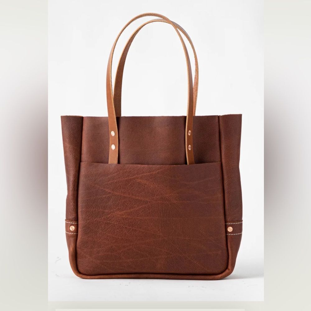 KMM & Co Kodiak Carryall Tote style currently unavailable! EUC